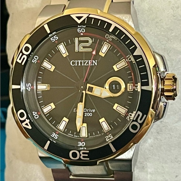 Citizen Endeavor Date Two Tone Designer Classic Men’s Watch - Picture 3 of 7